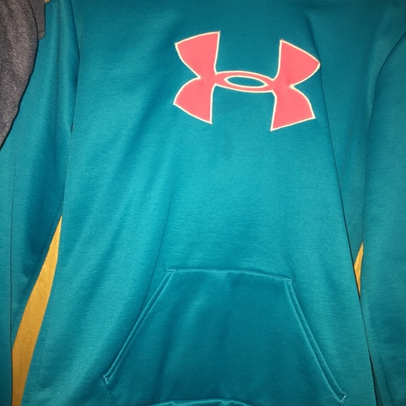 Under Armour Sweatshirt - Picture 2 of 2
